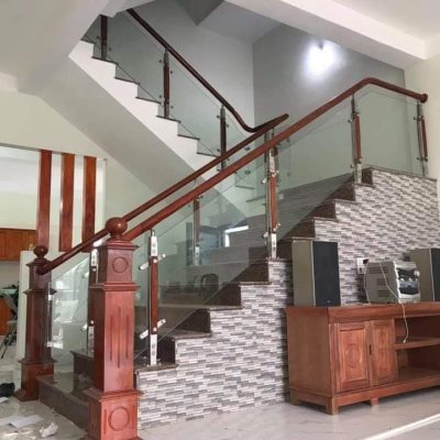 Cầu thang kính 16